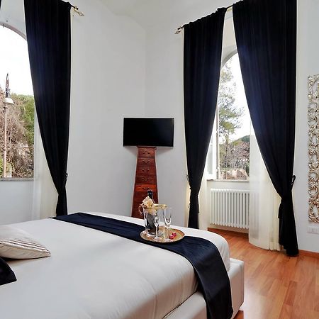 Dolce Casa Colosseo โรม ภายนอก รูปภาพ
