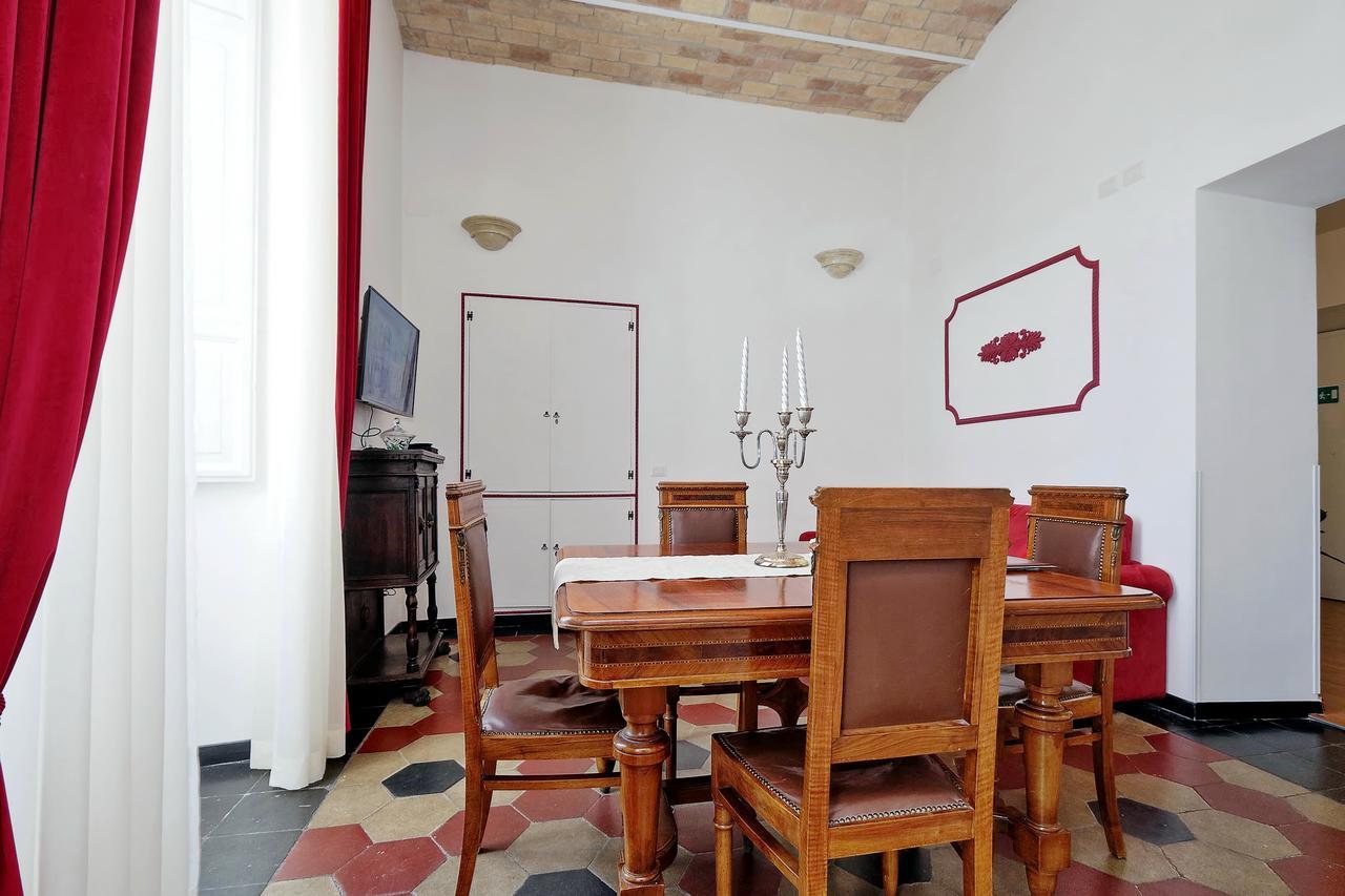 Dolce Casa Colosseo โรม ภายนอก รูปภาพ
